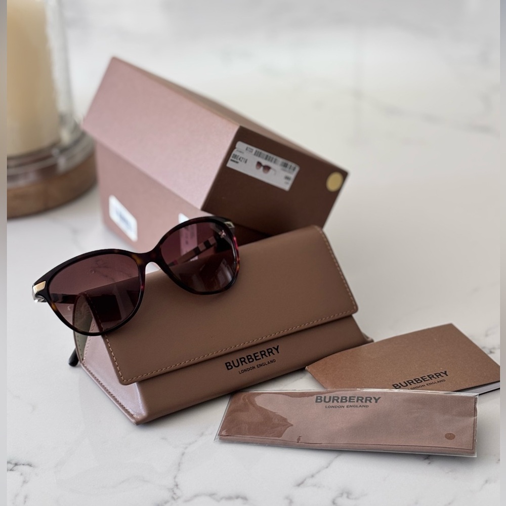 Burberry Sunglasses -OBE4216